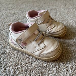 Stride Rite White and Pink Toddler Shoes - Size 4.5